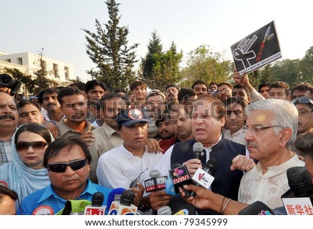 ISLAMABAD, PAKISTAN - JUN 15: Muslim League-N Chief, Nawaz Sharif addresses protesters during sit-in of Journalists against killing of Saleem Shehzad on June 15, 2011 in Islamabad.
