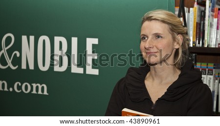 NEW YORK - JANUARY 05: Author Elizabeth Gilbert signing her book \'Committed\' at Barnes&Noble bookstore on JANUARY 05, 2010 in New York City.