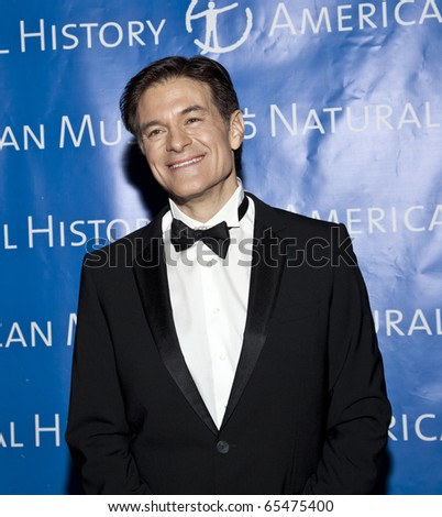 NEW YORK - NOVEMBER 18: Dr. Mehmet Oz attends American Museum of Natural History Gala on November 18, 2010 in New York, City.