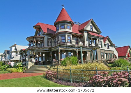 A magnificent mansion on the island of Martha's Vineyard (total cost of the house is 23 million dollars)
