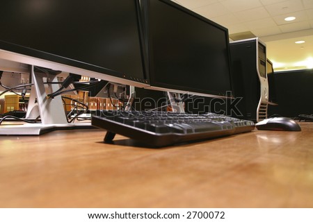a computer with two giant monitors, suitable for graphic designers or video editors
