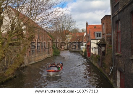 BRUGGE,BELGIUM-17 MARCH:Canal on March 17,2014 in Brugge.It\'s the capital city of the province of West Flanders in the Flemish Region of Belgium. It is located in the northwest of the country.