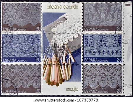 SPAIN - CIRCA 1989: Collection stamps dedicated to the Spanish craft shows different types of lace, circa 1989