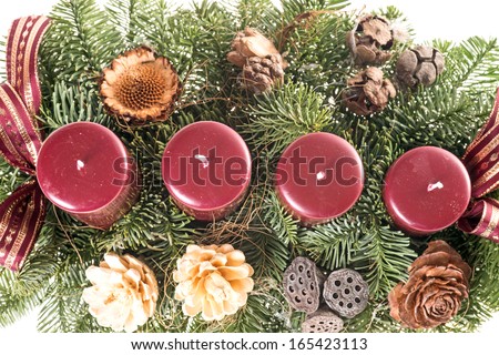 Advent wreath with green branches / Advent arrangement