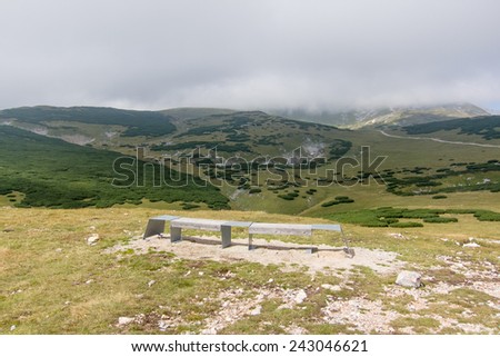 Bench along Alpine Trail