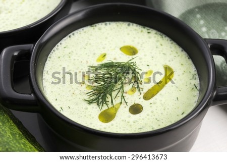 Tarator, bulgarian sour milk soup