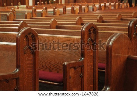 empty church pews