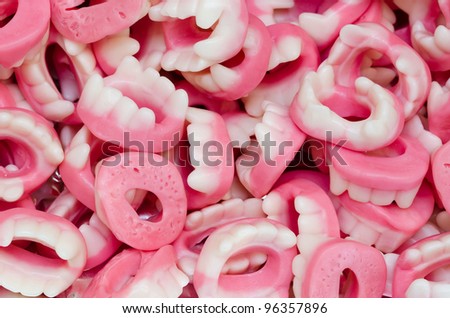 candies in the shape of dentures with gums and teeth