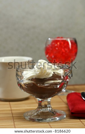 Low calorie chocolate pudding and cherry gelatin