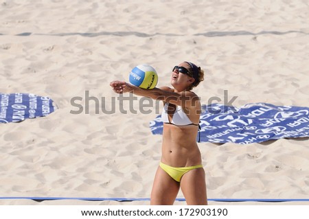 BARCELONA - SEP 10: Player from United States team, plays at women\'s volleyball tournament Swatch FIVB Word Tour 2009, Hyunday Open Barcelona on September 10, 2009 in Barcelona, Spain.