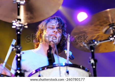 BARCELONA - JUN 4: Drums player of The Black Box Revelation (band from Belgium) performs at Discotheque Razzmatazz on June 4, 2010 in Barcelona, Spain.