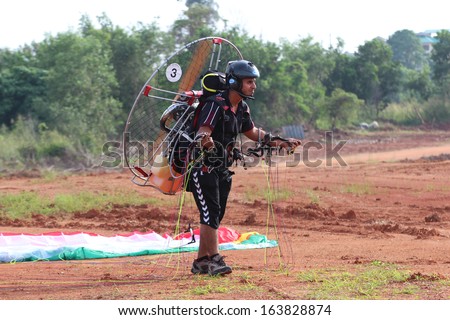 PHUKET,THAILAND - NOVEMBER 15: unidentified competitor  of the 4th Asian Beach Game Test Event for Paramotor (CAT II) on November 15, 2013 in Phuket,Thailand