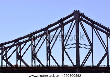 BRISBANE, AUS - SEP 26 2014:The Story Bridge.It\'s the longest cantilever bridge in Australia, spanning the Brisbane River in  Queensland, Australia carries vehicular, bicycle and pedestrian traffic.