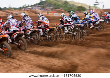 SI RACHA, THAILAND - MAR. 10 : The unidetified riders at start line in The FIM Motocross World Championship Grandprix of Thailand, on March 10, 2013. Thailand.