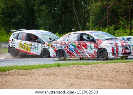 PATTYA, THAILAND-AUG.17 : Accident happened in Super Production Round 3 during the Thailand Super Series 2013 Round 3-4 at Bira International Circuit on August 17, 2013 in Pattaya, Thailand
