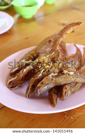 Fried fish with garlic salt, Thai food style