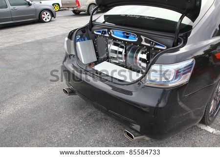 PATTAYA CHONBURI, THAILAND - SEPTEMBER 24 : Car Audio Show systems Installation extreme bass speakers in Trunk Toyota camry model. on September 24, 2011 in Pattaya Chonburi city, thailand.