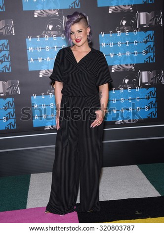 LOS ANGELES - AUG 30:  Kelly Osbourne 2015 MTV Video Music Awards - Arrivals  on August 30, 2015 in Hollywood, CA