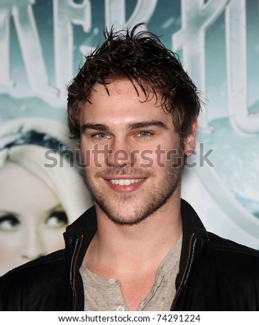 LOS ANGELES - MAR 23:  Grey Damon arrives to the \