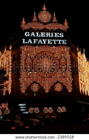Christmas illumination in Paris: the \