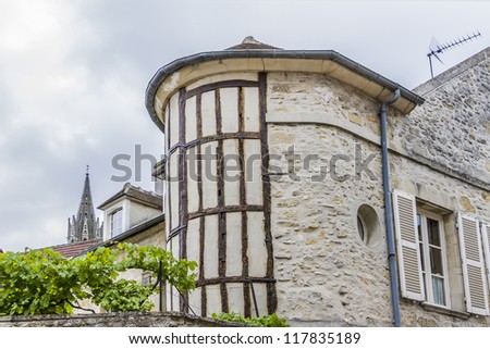 Beautiful Old Stone House with shutters in medieval city Senlis. Senlis is a commune in Oise department in northern France. It has a long and rich heritage, having traversed centuries of history.