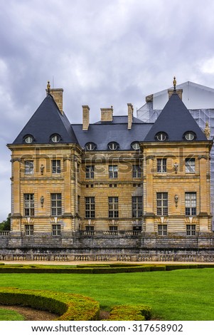 Chateau de Vaux-le-Vicomte (1661) - baroque French Palace and beautiful garden (designed by landscape architect Andre le Notre). Maincy (near Melun), Seine-et-Marne department of France.