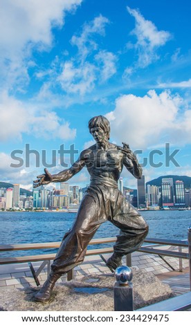 Hong Kong - JULY 27, 2014: Bruce Lee Statue on July 27 in China, Hong Kong. Bruce Lee monument is attraction at Star Avenue.