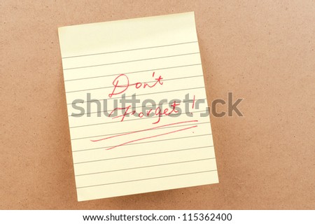 Don\'t forget words written on a sticky note