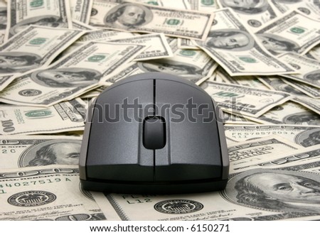 Shopping online, money and mouse