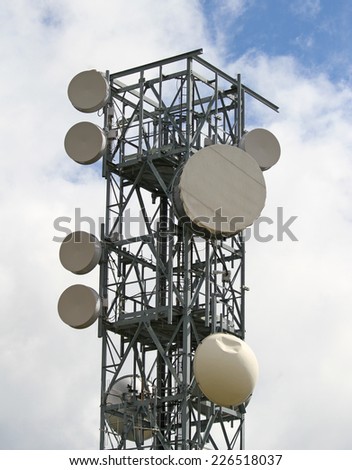 signal Repeater for communicating with mobile phones