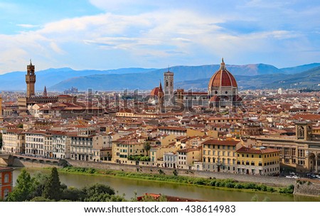 Similar – Foto Bild Panoramablick auf das Stadtbild von Florenz