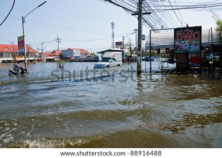 BANGKOK - NOVEMBER 16: flooded city on November 16, 2011 at Pathum Thani, Bangkok, which is the worst flood in the history of Thailand.