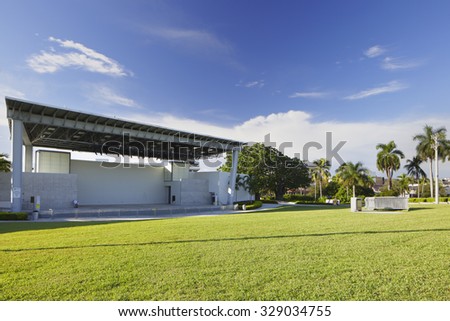 HOLLYWOOD - SEPTEMBER 15: Image of the Hollywood Arts Park at Young Circle with sound stage for concert performances in the park September 15, 2015 in Hollywood FL, USA