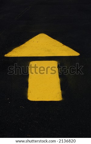 Yellow arrow pointing up/straight/down/left/right/back