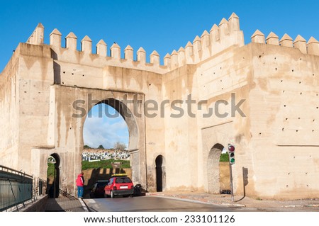 Gate to the ancient city of Fez, Morocco, Africa