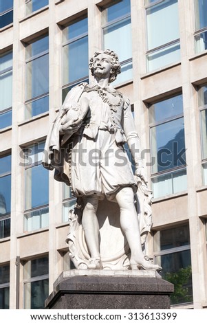 ANTWERP, BELGIUM - AUG 23: Statue of the famous Flemish baroque artist Anthony van Dyck in the city of Antwerp. August 23, 2015 in Antwerp, Belgium