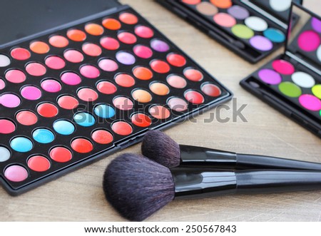 Makeup brushes make-up eye shadows