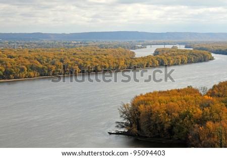 Mississippi River bordering Wisconsin and Iowa