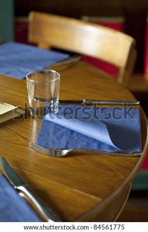 Table with paper napkins
