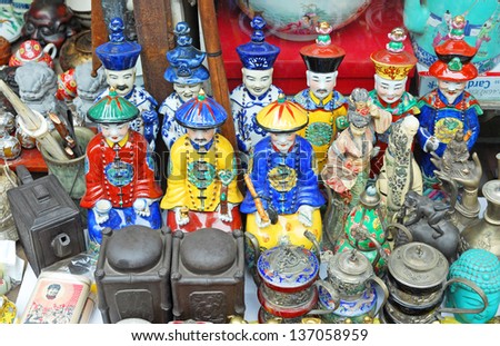 SHANGHAI, CHINA-MAY 4: Dongtai Lu Antique Market Ming dynasty figures on sale. The market is great for mementos and souvenirs of Shanghai. May 4, 2007 Shanghai, China