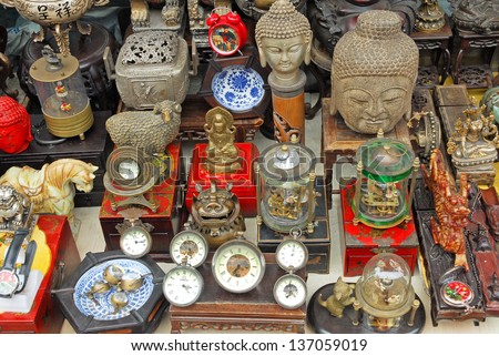 SHANGHAI, CHINA-MAY 4:  Dongtai Lu Antique Market Chinese items on sales. The market is great for mementos and souvenirs of Shanghai. May 4, 2007 Shanghai, China