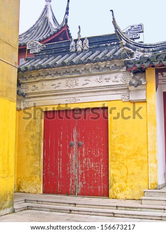 JINXI, SHANGHAI, CHINA Ã¢Â?Â? FEBRUARY 6: the old Lotus Pool Temple door. The ancient village is a Shanghai tourist attraction with 100000 visitors per year. February 6, 2005, Jinxi, China