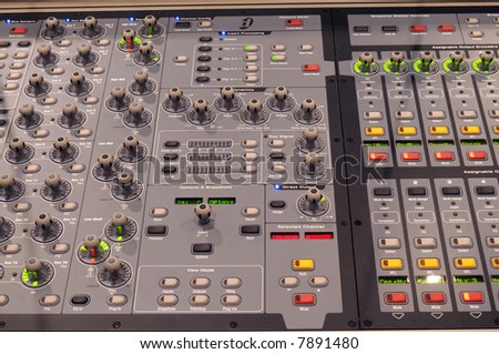 Professional digital music mixer console