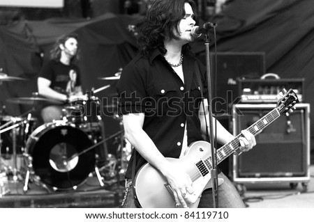 DENVER	JUNE 10:		Vocalist/Guitarist Donnie Hamby of the Alternative Rock band Doubledrive performs in concert June 10, 2003 at Red Rocks Amphitheater in Denver, CO.