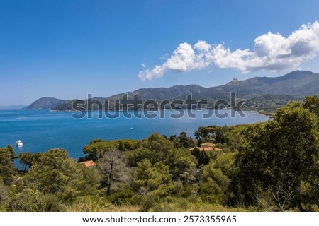 Similar – Foto Bild Panoramablick auf die antike Festung von Portoferraio im goldenen Licht auf der Insel Elba