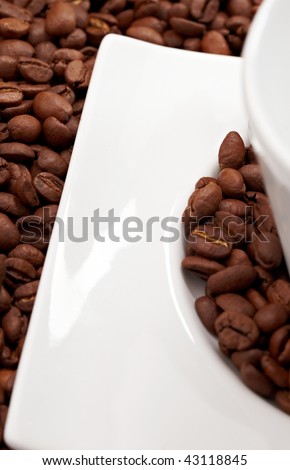 white coffee cup, costing on coffee grain