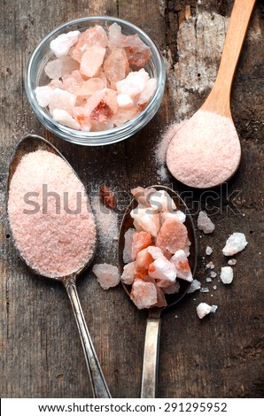 Himalayan pink crystal salt