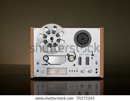Reel tape recorder deck