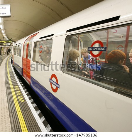 LONDON - NOV 10 : Inside view of London Underground, oldest underground railway in the world, covering 402 km of tracks, on Nov 10, 2012 in London, UK.