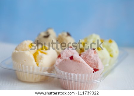 Fruit cup cake